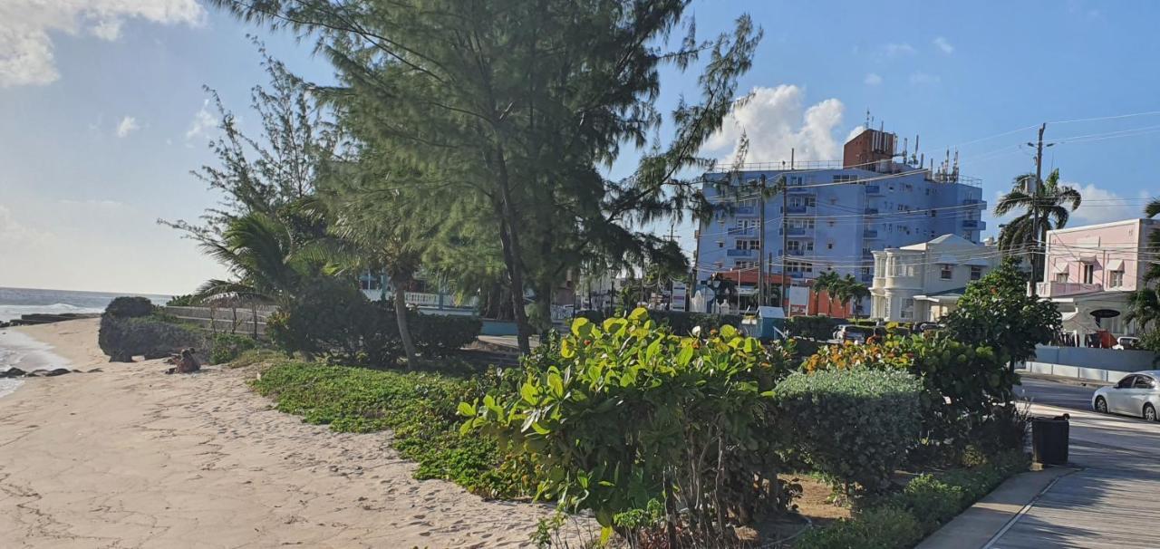 Hastings Towers 4D - Studio Apt Opp Beach Bridgetown Buitenkant foto