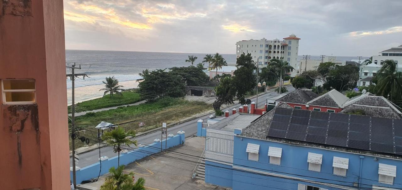 Hastings Towers 4D - Studio Apt Opp Beach Bridgetown Buitenkant foto